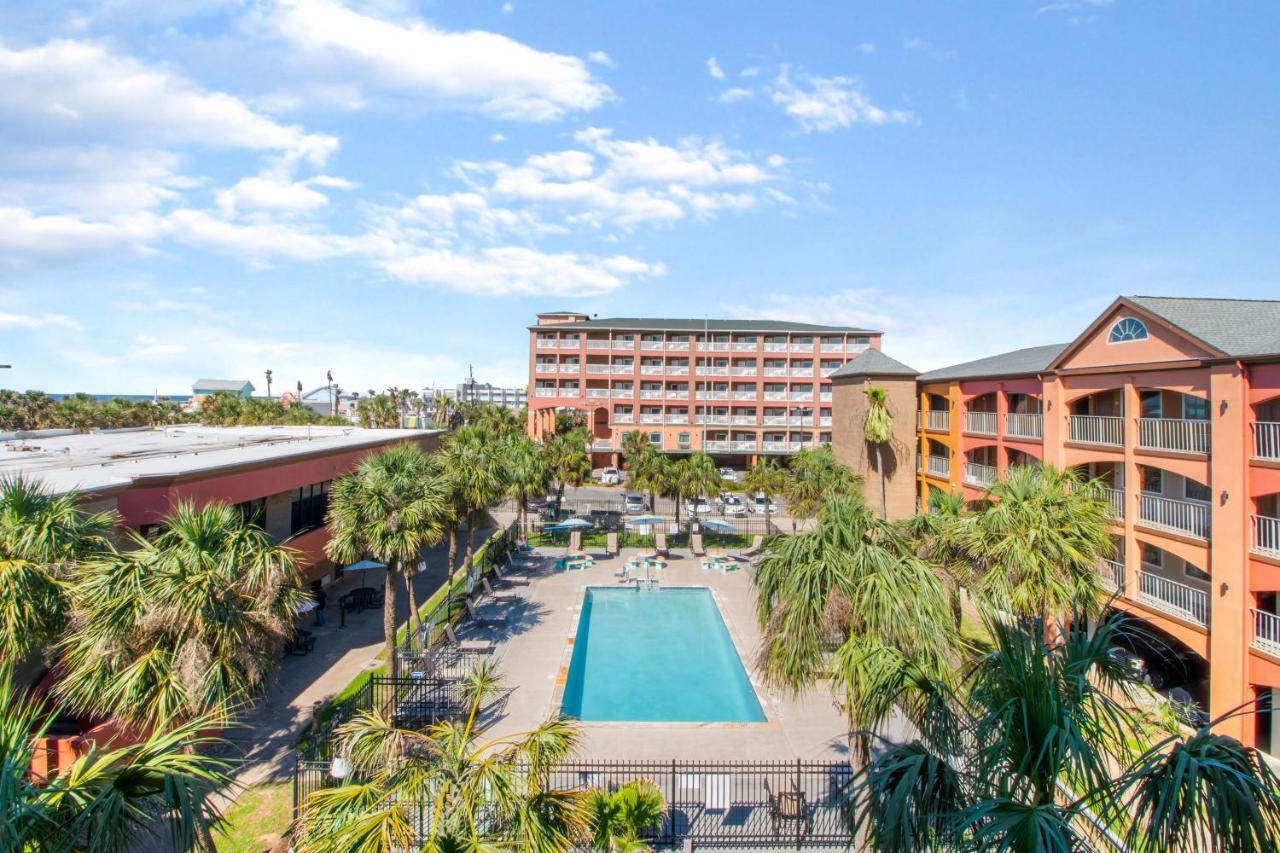 Quality Inn & Suites Galveston - Beachfront Exterior foto