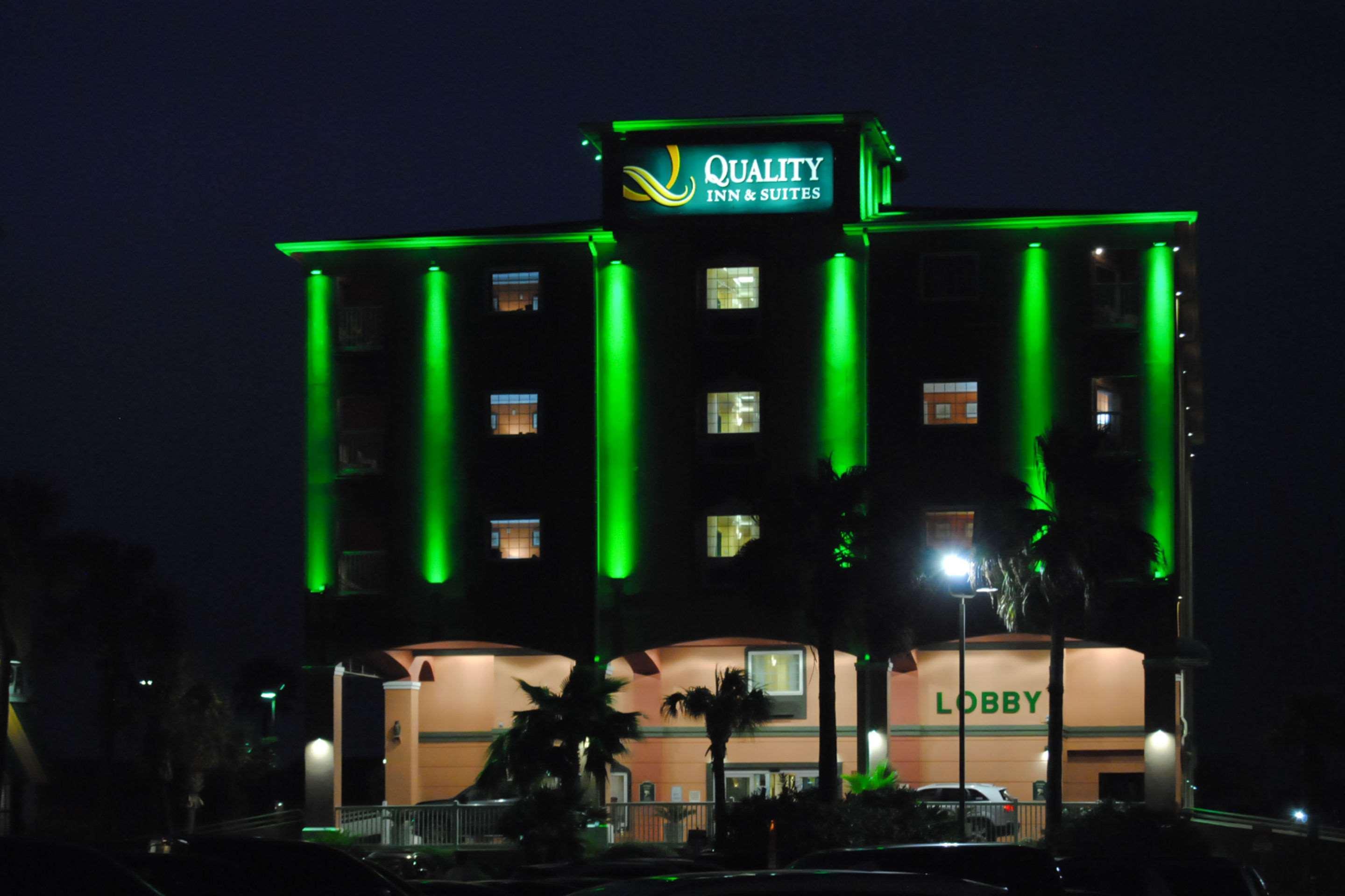 Quality Inn & Suites Galveston - Beachfront Exterior foto